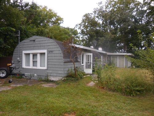 8797 E Gull Lake Dr, Augusta, MI, 49012-9709 | Card Image