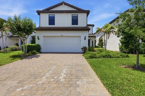 6126 Bluestar Ct, Lakewood Ranch, FL, 34211-1779 | Card Image