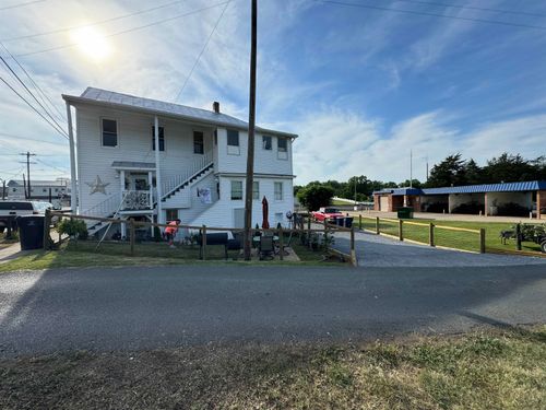 361 E Main St, STANLEY, VA, 22851-4011 | Card Image