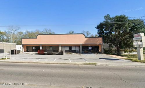 4104 Main St, Moss Point, MS, 39563-4116 | Card Image