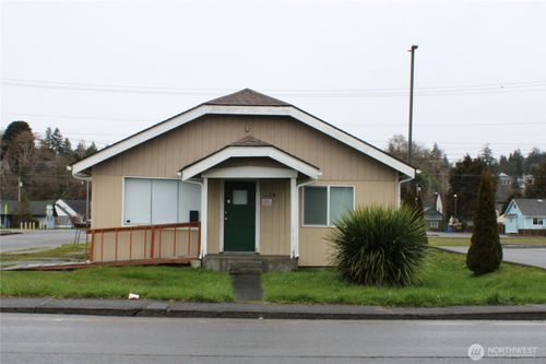 1420 Simpson Ave, Aberdeen, WA, 98520-4706 | Card Image