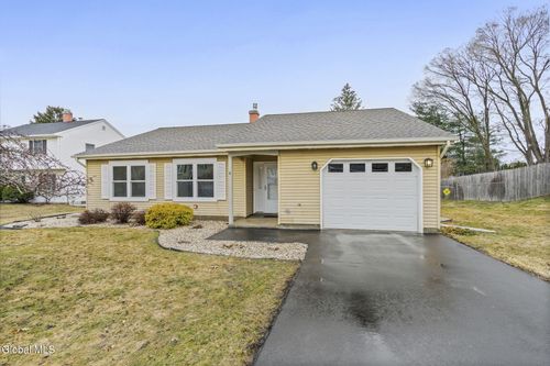 4 Deerfield Dr, Cohoes, NY, 12047-1111 | Card Image