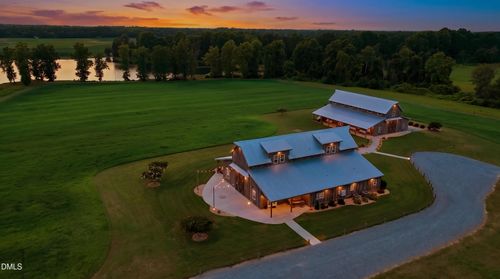 2725 Benson Hardee Rd, Benson, NC, 27504-6178 | Card Image