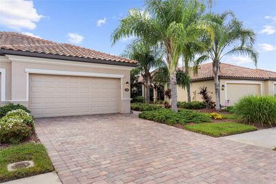 19866 Benissimo Drive, House other with 3 bedrooms, 2 bathrooms and null parking in Venice FL | Image 2