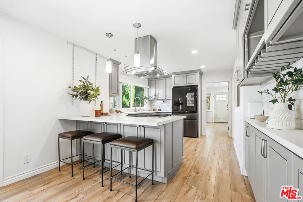 Residential Lease in Gardena 3