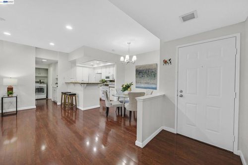 a-39921 Parada St, Newark, CA, 94560 | Card Image