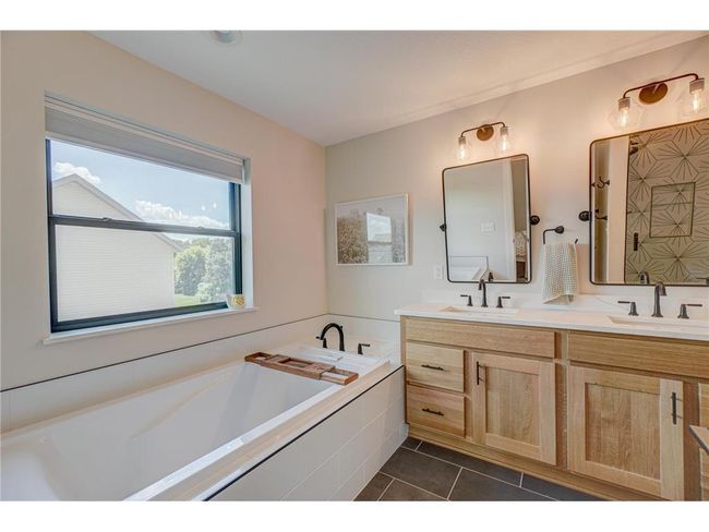 21 Windsor Wood Path, House other with 5 bedrooms, 4 bathrooms and null parking in Hudson WI | Image 12