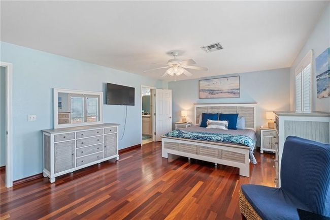 207 S 2 Nd St, House other with 4 bedrooms, 3 bathrooms and 6 parking in Rockport TX | Image 17