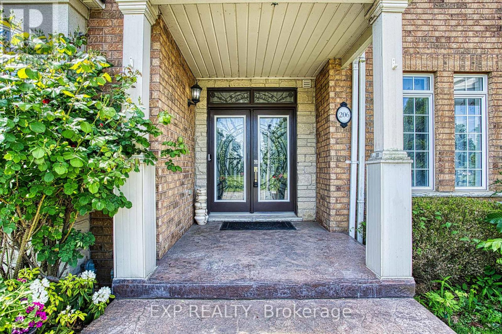 Residential in Hamilton (Winona Park) 3
