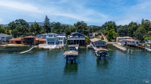 2686 Lakeshore Blvd, Lakeport, CA, 95453-6916 | Card Image