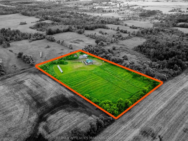 19799 County Rd, House other with 4 bedrooms, 3 bathrooms and 15 parking in Dunvegan ON | Image 45
