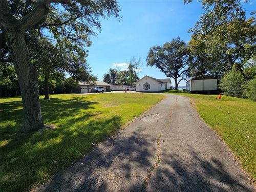 3817 Nasa Pkwy, El Lago, TX, 77586-6315 | Card Image