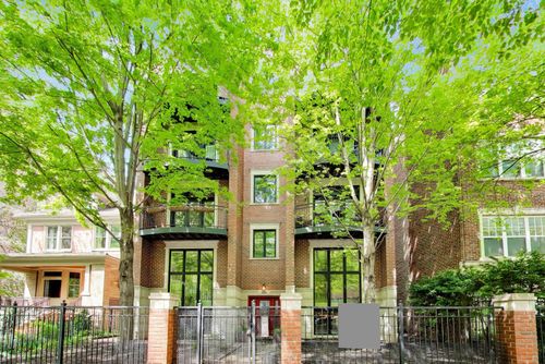 4s-5526 N Winthrop Ave, Chicago, IL, 60640-1465 | Card Image