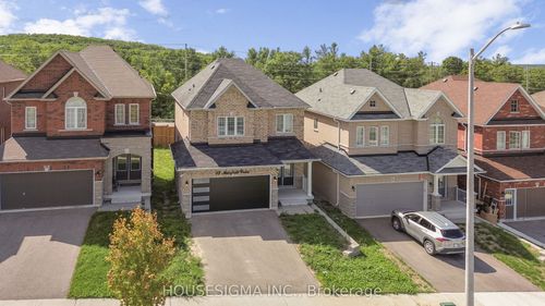 13 Muirfield Dr, Barrie, ON, L4N5E9 | Card Image
