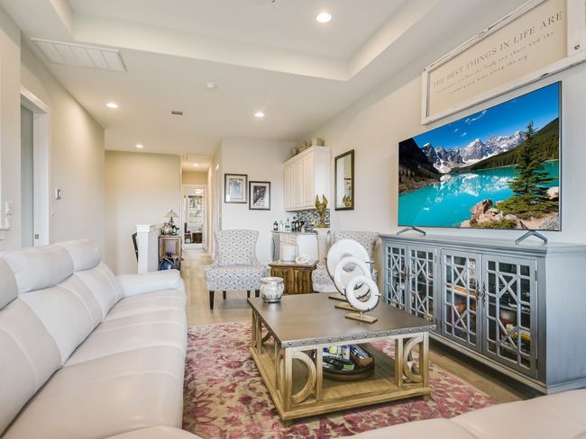 404 Marina View Way, Condo with 4 bedrooms, 4 bathrooms and 4 parking in Lakeway TX | Image 9