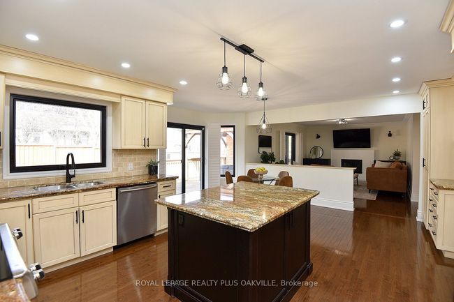 81 Jerome Park Dr, House other with 5 bedrooms, 4 bathrooms and 4 parking in Dundas ON | Image 20