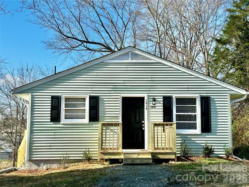 1414 White St, Lexington, NC, 27295-1744 | Card Image