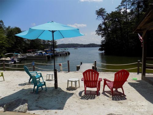 150-0 Pine Tree Ct, Lake Lure, NC, 28746 | Card Image