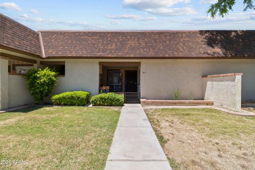 63-8131 N 107th Ave, Peoria, AZ, 85345-7582 | Card Image