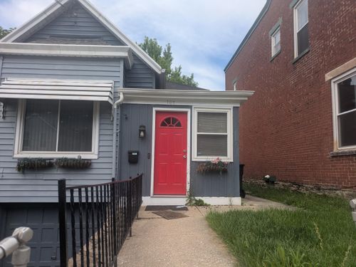 707 Walnut St, Dayton, KY, 41074-1172 | Card Image