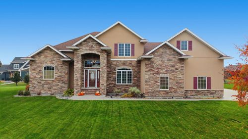 3901 21st Ave S, Moorhead, MN, 56560-8165 | Card Image