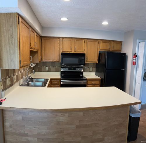 1368 S College Mall Rd, Bloomington, IN, 47401-6100 | Card Image