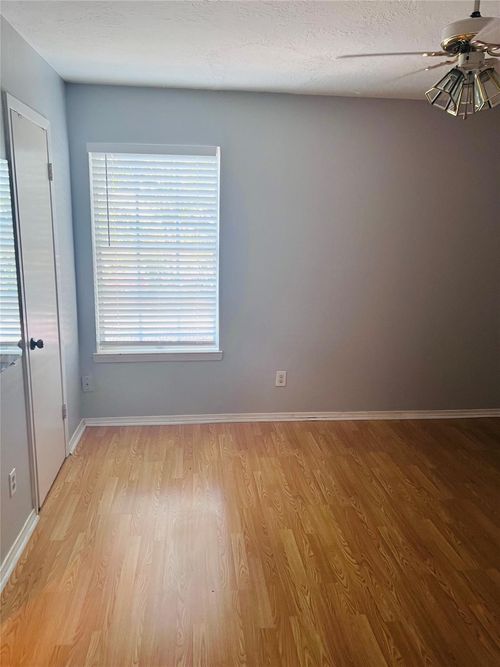 apt-104-3224 Timmons Ln, Houston, TX, 77027-5931 | Card Image