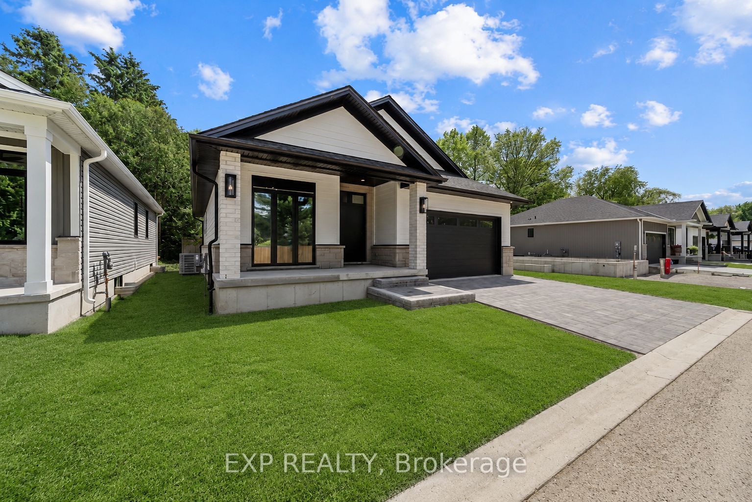 Residential in Strathroy-Caradoc 4