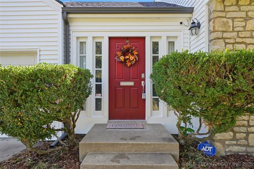 1335 Urbana Ave, Tulsa, OK, 74112-6136 | Card Image