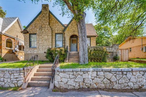 708 Blaylock Dr, Dallas, TX, 75203-1340 | Card Image