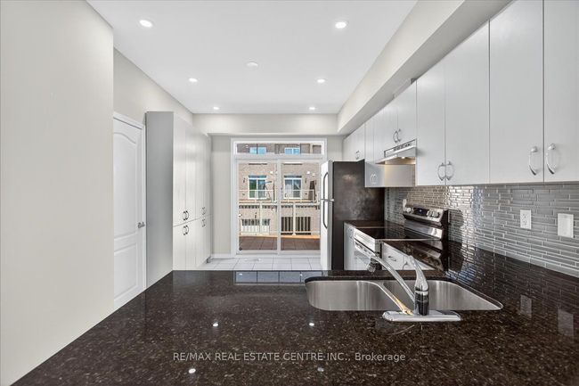 1373 Salem Rd N, House attached with 4 bedrooms, 3 bathrooms and 1 parking in Ajax ON | Image 19