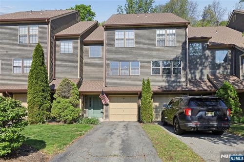 38 Lexington Ln, West Milford, NJ, 07480-4907 | Card Image