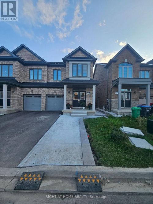main-32 Truffle Crt, Brampton, ON, L7A5A6 | Card Image