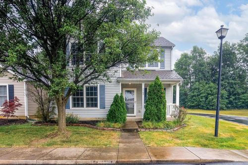 1562 Sargas St, Columbus, OH, 43240-6071 | Card Image