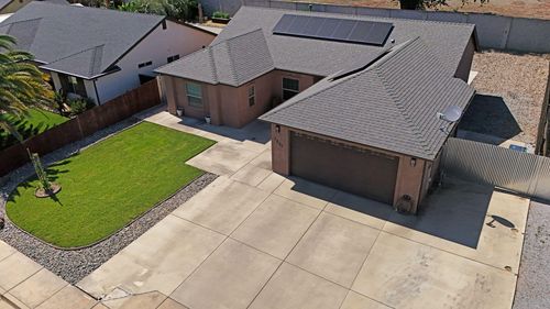 3642 Geyser Way, Anderson, CA, 96007 | Card Image