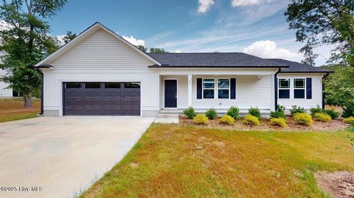 204 Grand Oaks Dr, Goldsboro, NC, 27530-9630 | Card Image