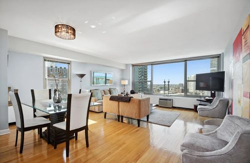 apt-1624-3600 N Lake Shore Dr, Chicago, IL, 60613-4623 | Card Image