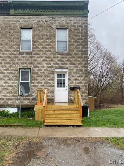 apt-7-11 Liberty St, Carthage, NY, 13619-1308 | Card Image