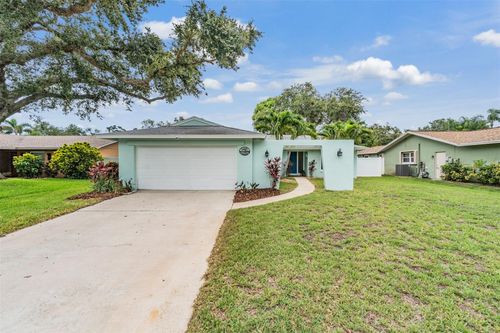 13521 Del Prado Dr S, Largo, FL, 33774-5406 | Card Image
