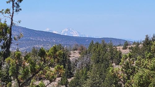 1121 Se Happy Trails Ln, Prineville, OR, 97754 | Card Image