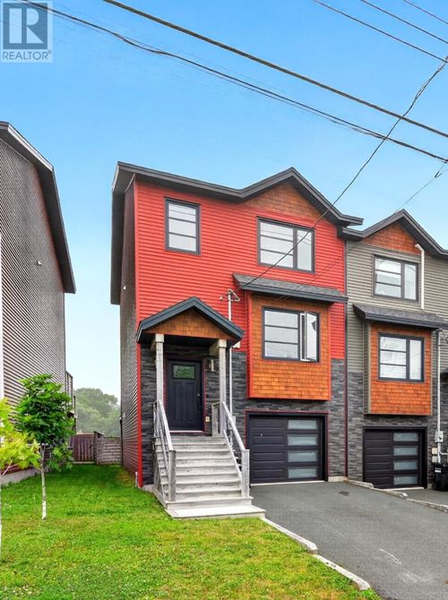 74 Bennett Ave, St. John's, NL, A1E2Y8 | Card Image