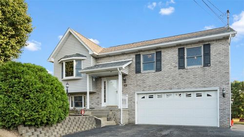 106 Dean St, Freedom, PA, 15042-9670 | Card Image