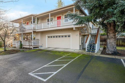 802 Park St, Ashland, OR, 97520-2550 | Card Image