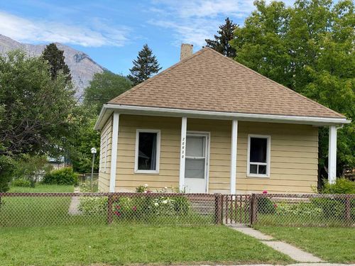 20630 25 Ave, Bellevue, AB, T0K0C0 | Card Image