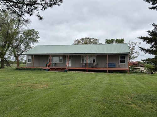 32592 Se 500th Rd, Kincaid, KS, 66039-7217 | Card Image