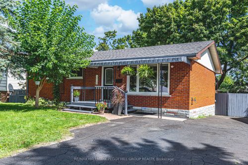 6 Walker Ave, Orillia, ON, L3V6G7 | Card Image