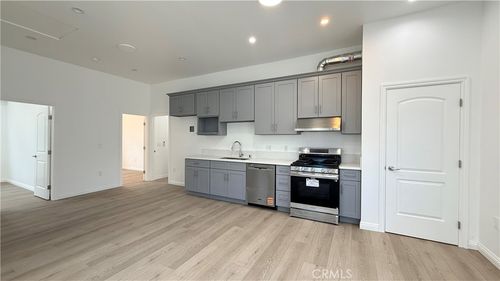 656 E I, Ontario, CA, 91764 | Card Image