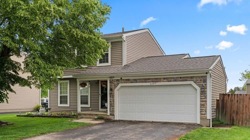 1297 Crossbrook Blvd, Galloway, OH, 43119-9138 | Card Image