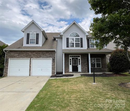 15315 Edgewater Forest Ln, Charlotte, NC, 28278-7665 | Card Image