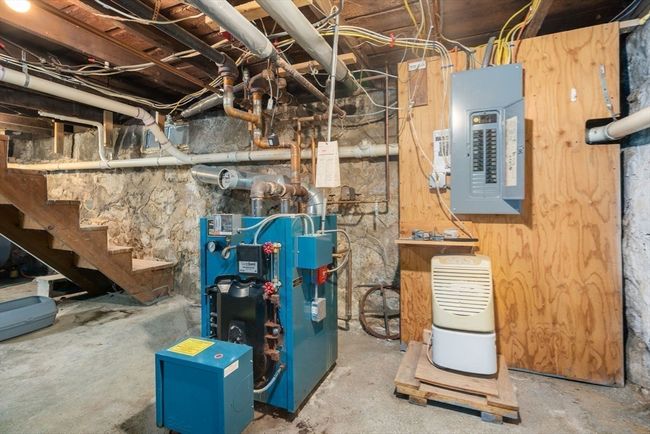 52 Pleasant St, House other with 3 bedrooms, 2 bathrooms and 2 parking in Franklin MA | Image 26
